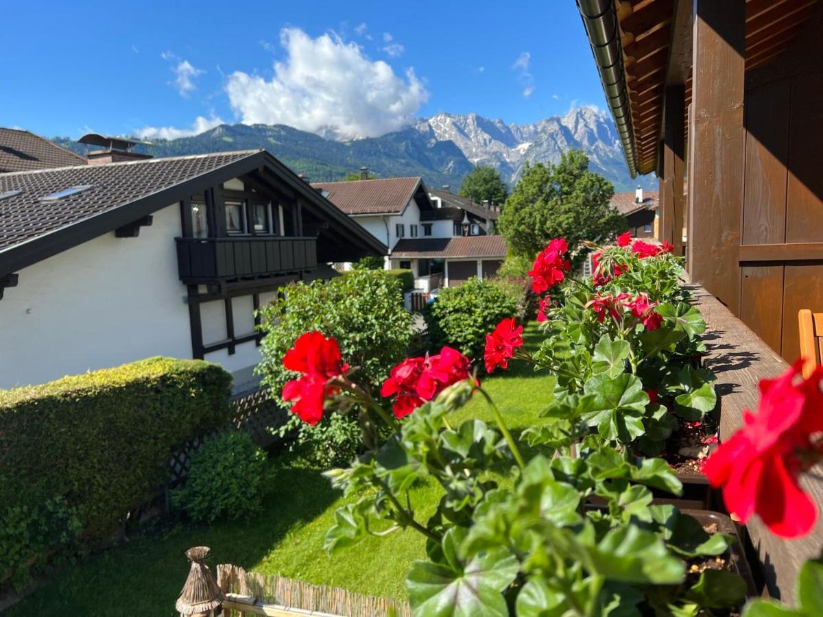 Alpenzauber Apartment Garmisch-Partenkirchen Bagian luar foto